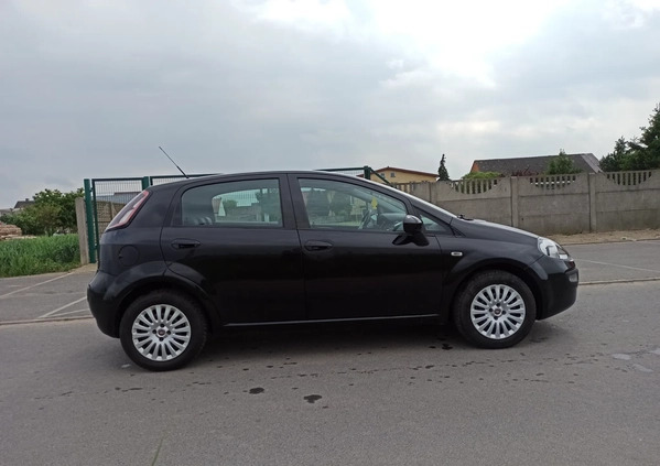 Fiat Punto Evo cena 14900 przebieg: 176000, rok produkcji 2010 z Legionowo małe 137